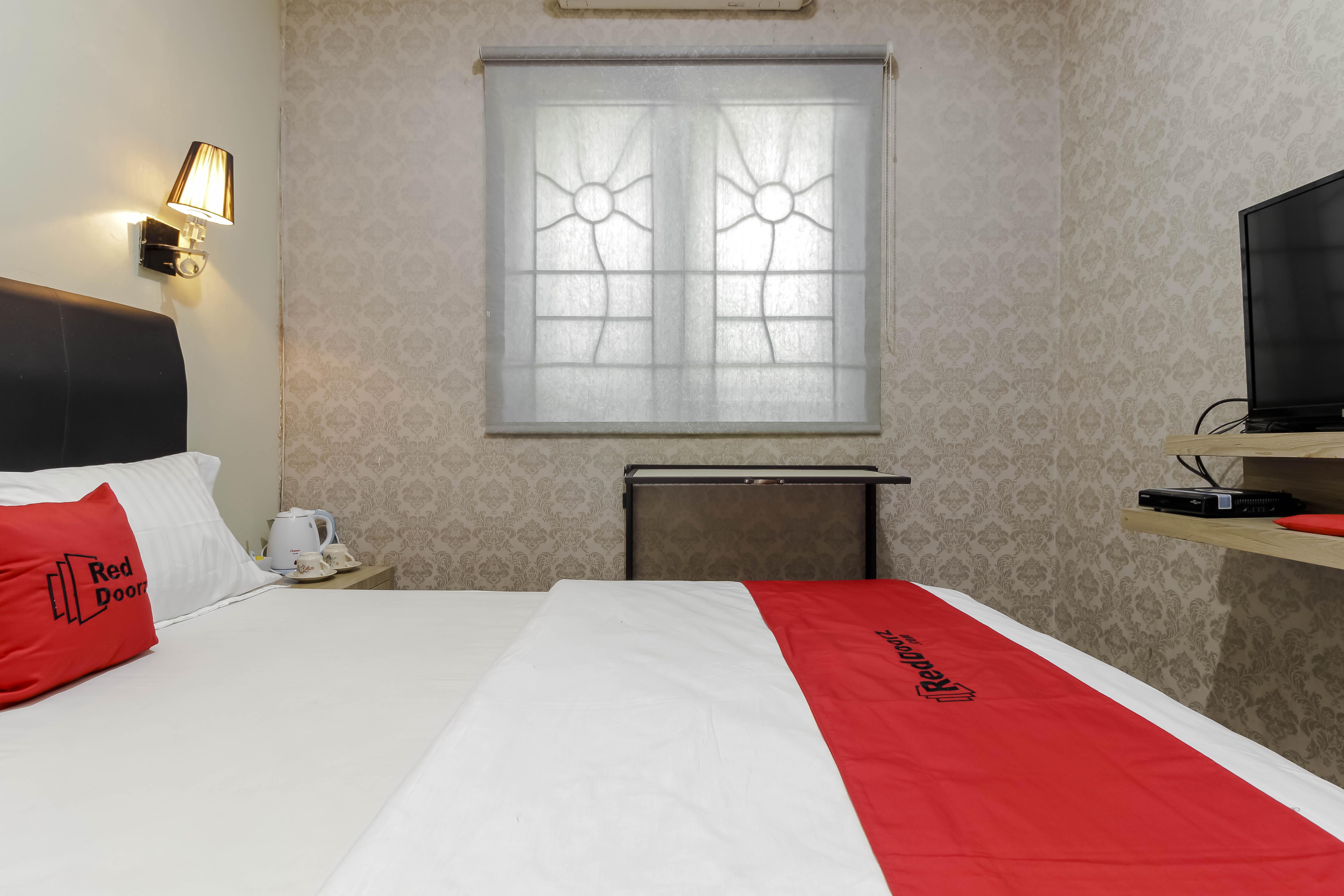 Reddoorz Plus Near Lippo Cikarang Mall Μπεκάσι Εξωτερικό φωτογραφία