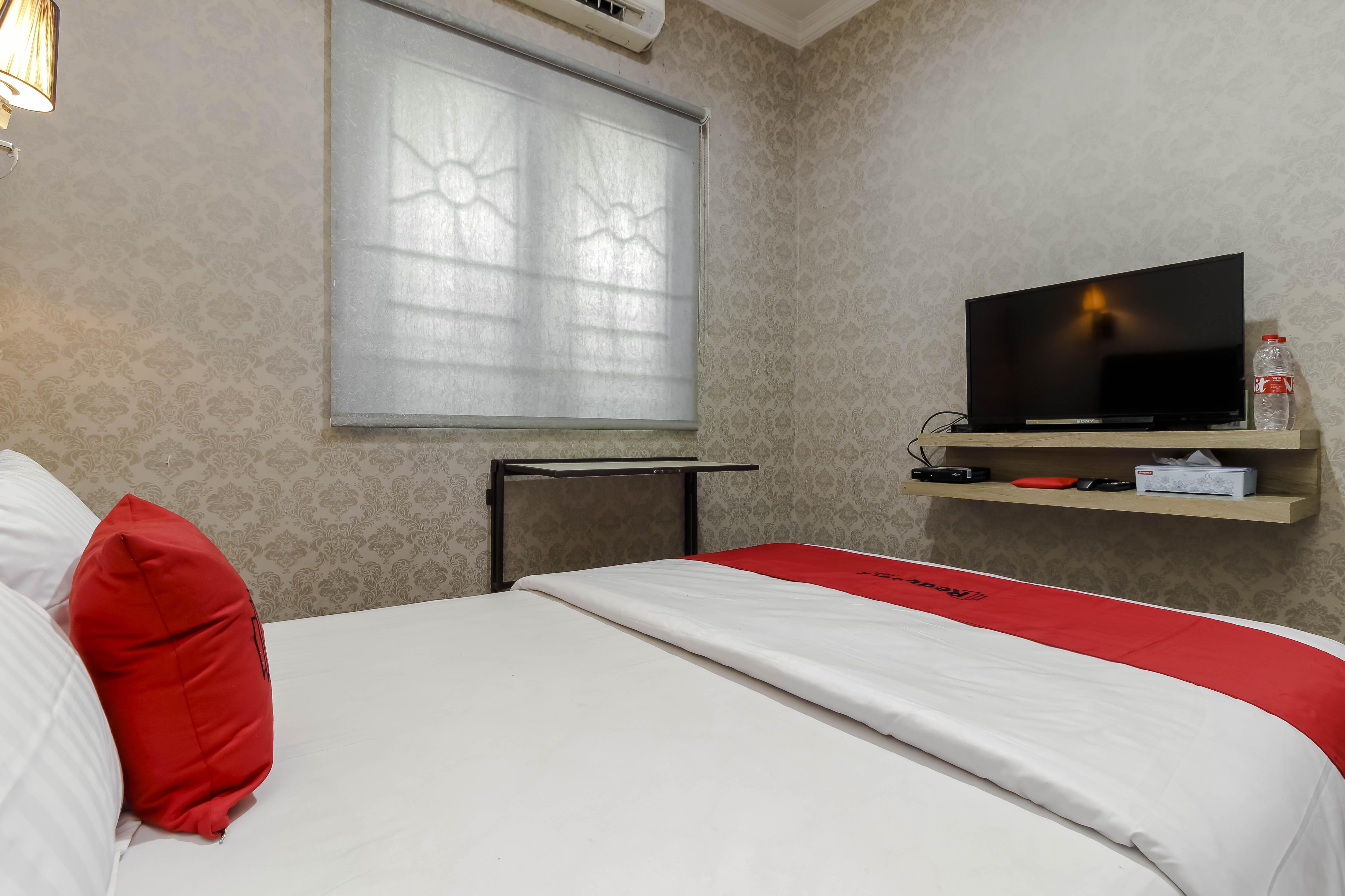 Reddoorz Plus Near Lippo Cikarang Mall Μπεκάσι Εξωτερικό φωτογραφία
